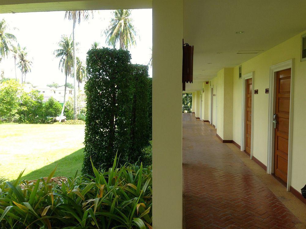 Suwan Driving Range And Resort Си Рача Екстериор снимка